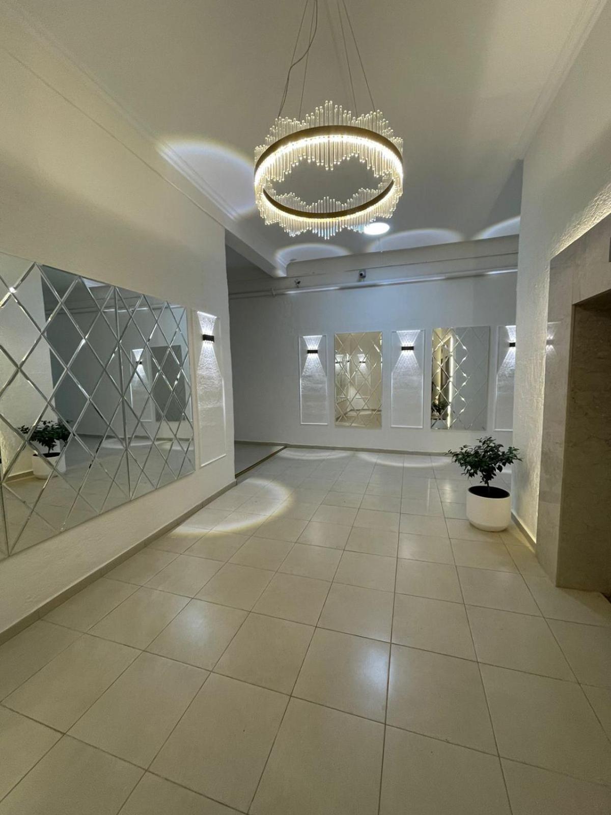 Paradise Apartment Batumi Exterior foto